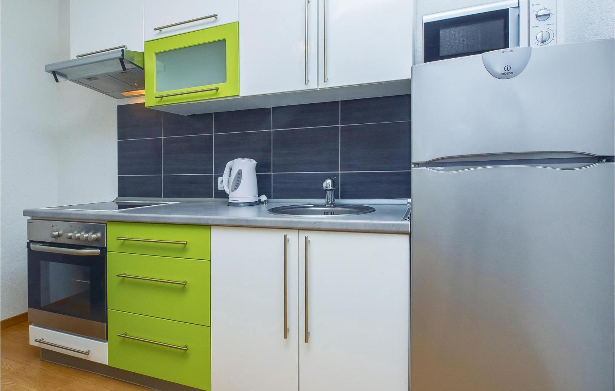Apartment Stjepana 05 Dugi Rat Kültér fotó
